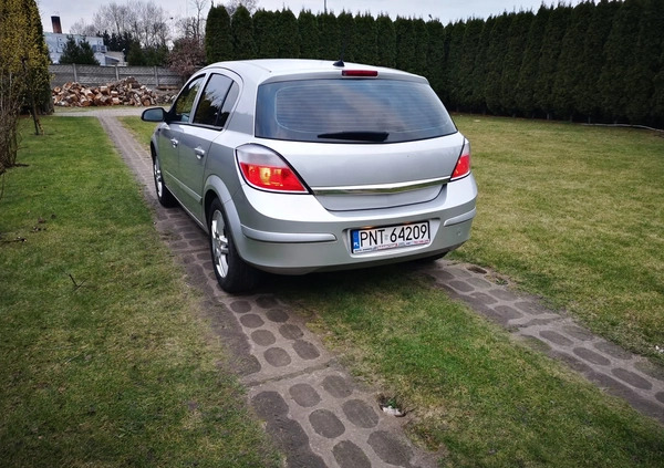 Opel Astra cena 13400 przebieg: 188000, rok produkcji 2007 z Świdnica małe 67